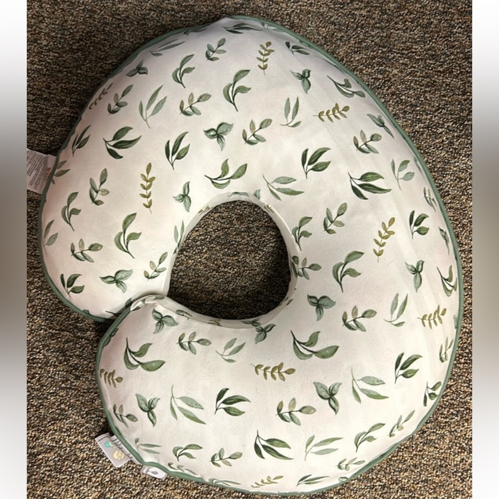 White and green boppy cover